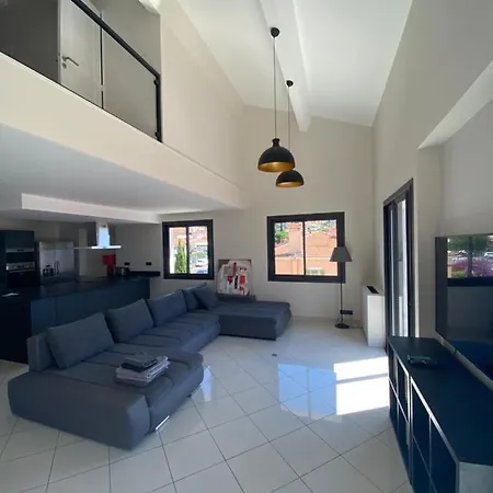 Le Provence Apartment