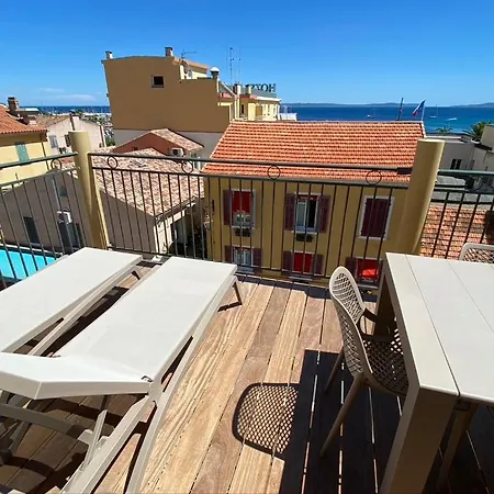 Immeuble Centre Du Lavandou Appartement *