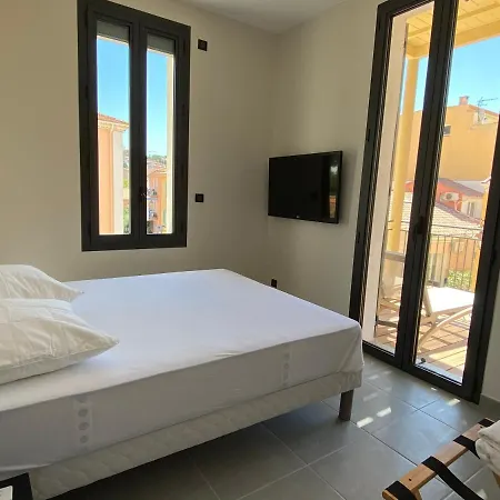 Le Provence Apartment *