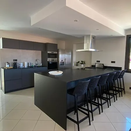 Le Provence Apartment *