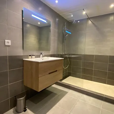 Le Provence Apartment *