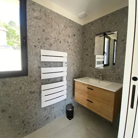 Le Provence Apartment